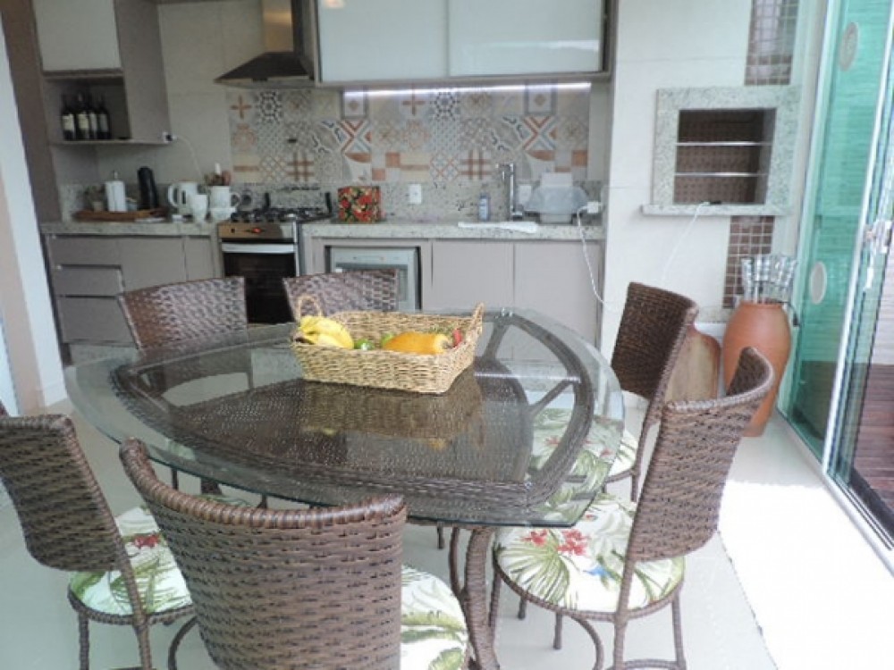 Cobertura com Piscina!