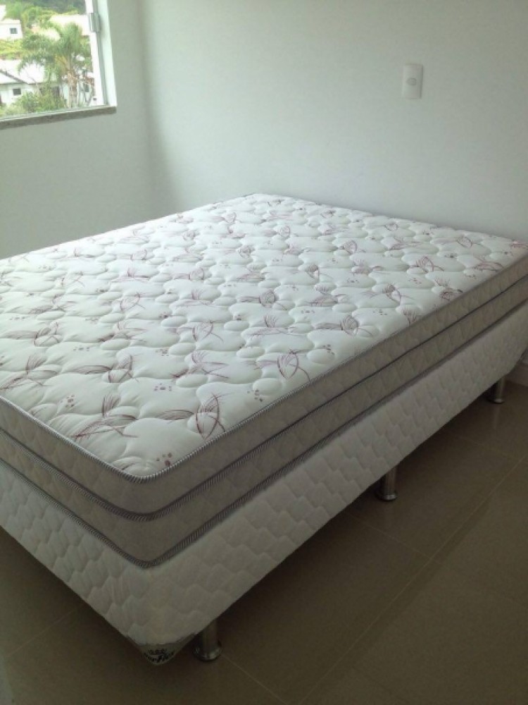 Cobertura com Piscina!