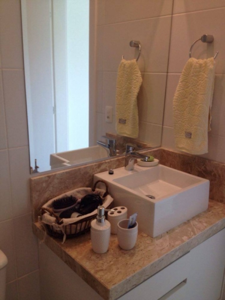 Cobertura com Piscina!