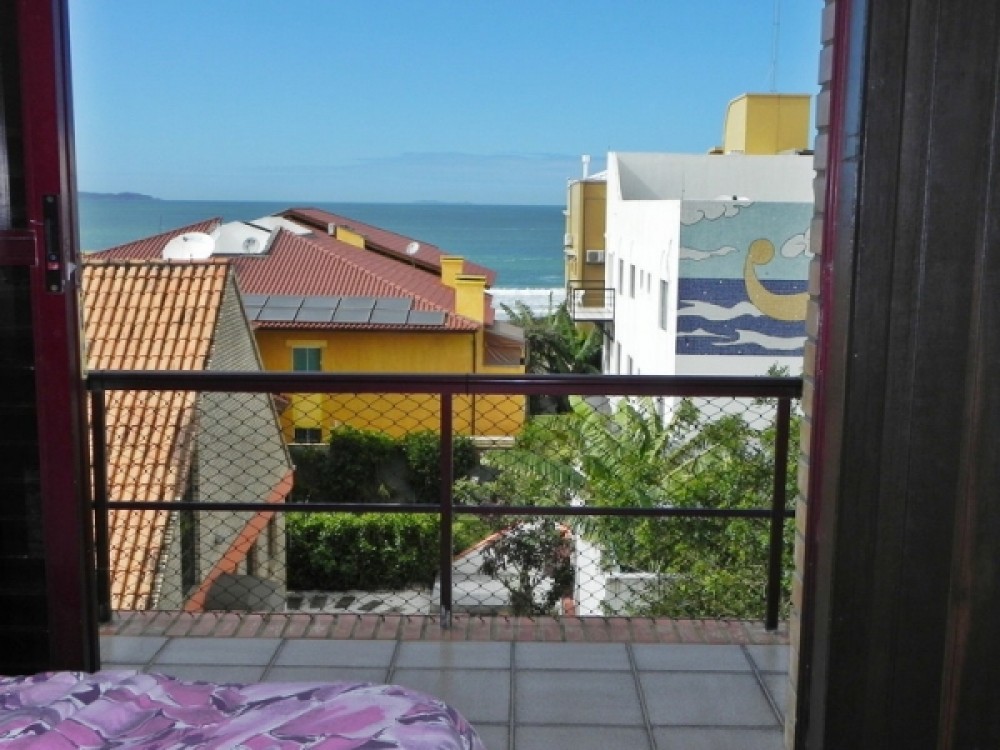 Triplex de 5 dorm e vista para o mar