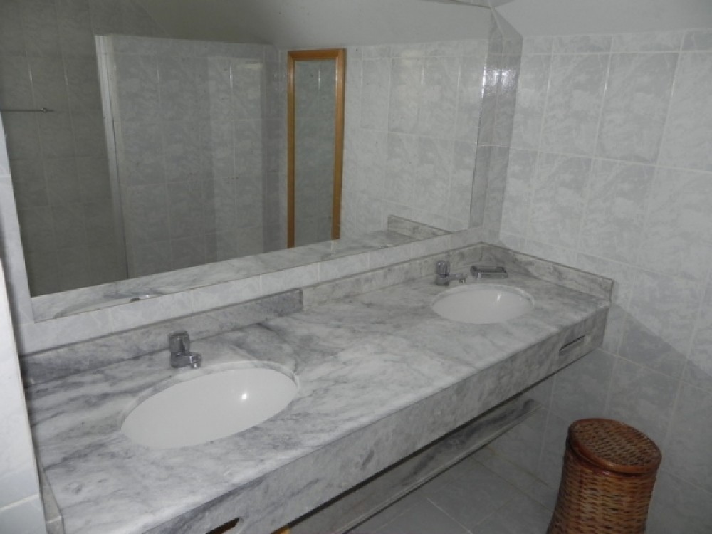 Triplex de 5 dorm e vista para o mar