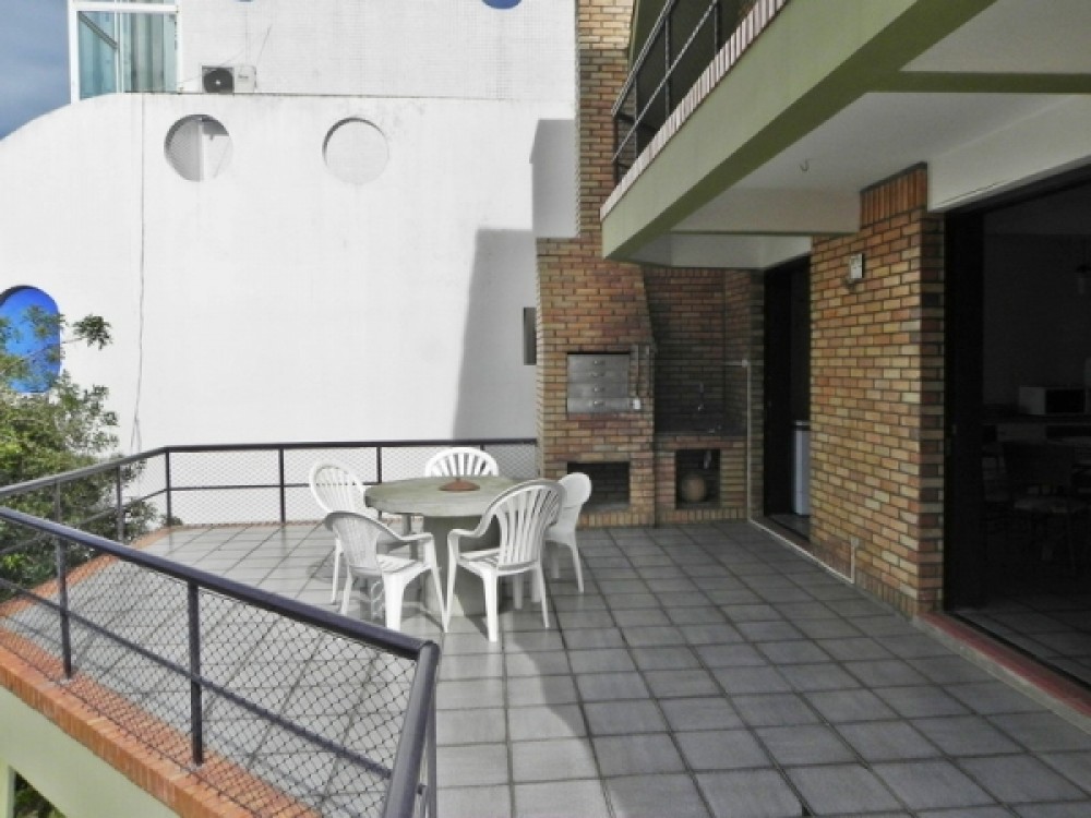 Triplex de 5 dorm e vista para o mar