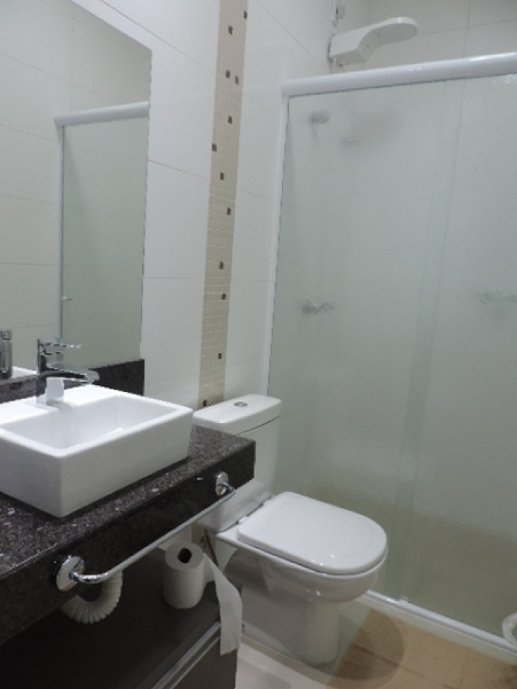 Alto padro com 3 sutes em Mariscal