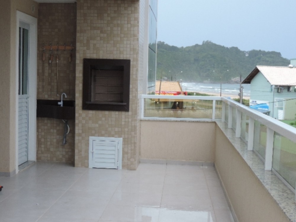 Alto padro com 3 sutes em Mariscal