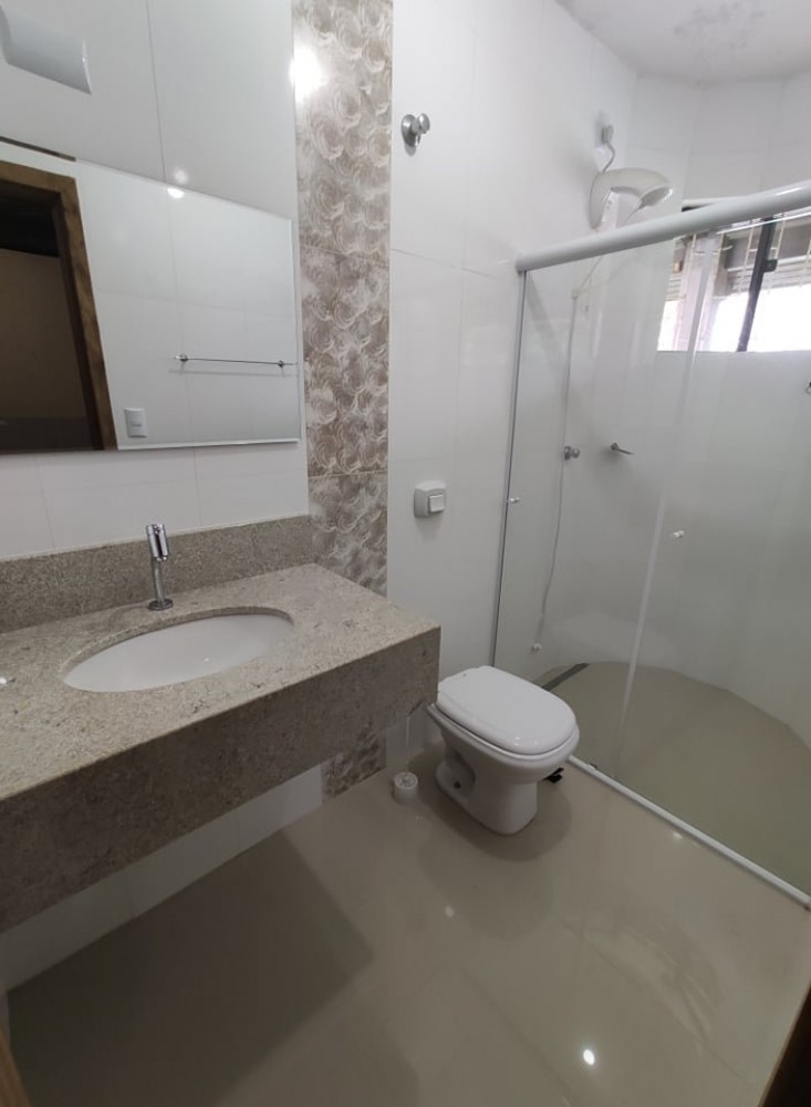 Ampla casa de 5 dorm (tds com ar cond) e