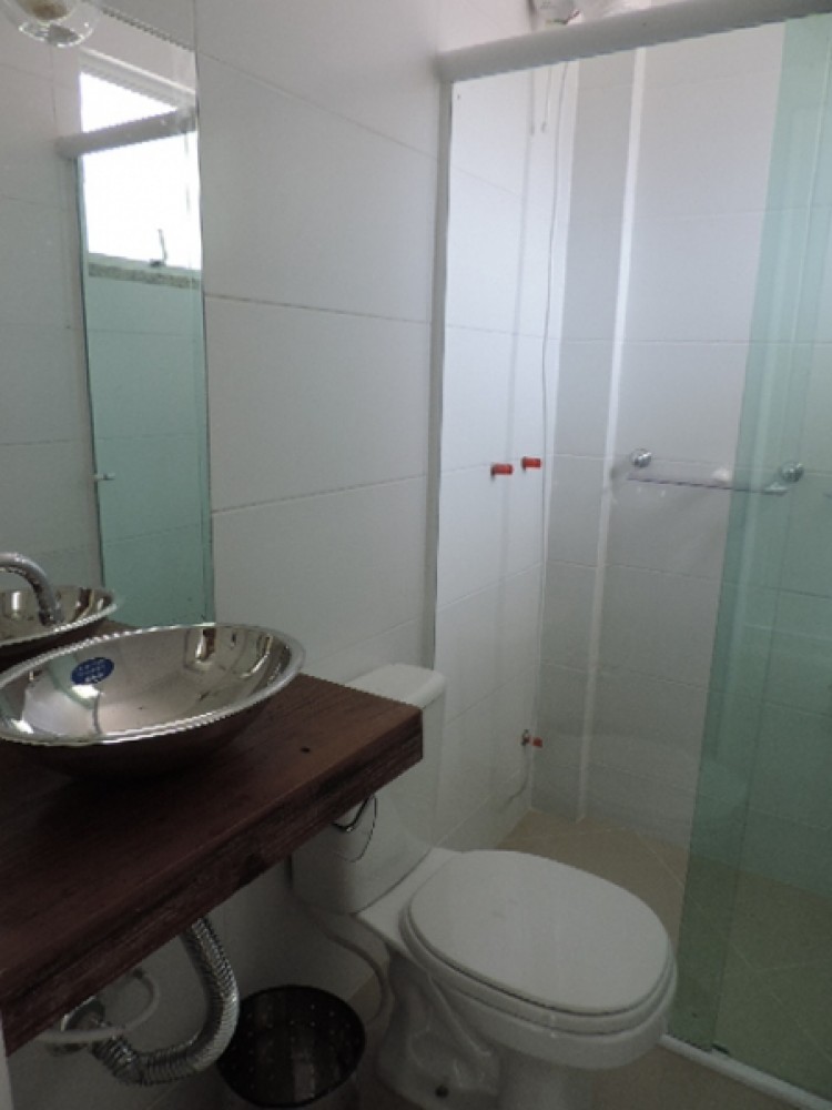 Cobertura duplex, com vista para o mar.