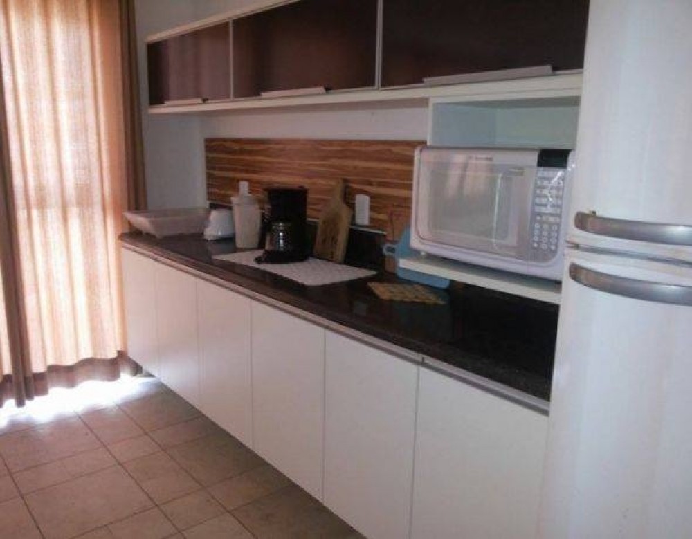 Linda casa em Canto Grande