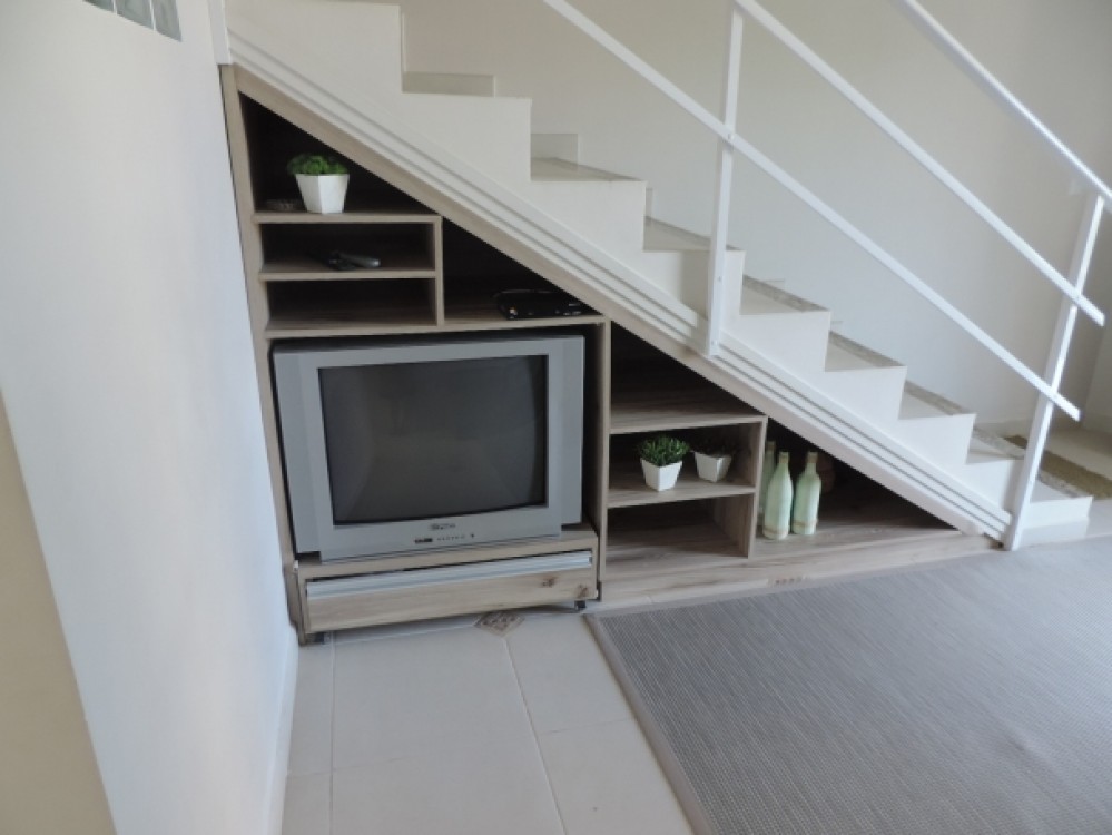 Sobrado Novo e bem localizado