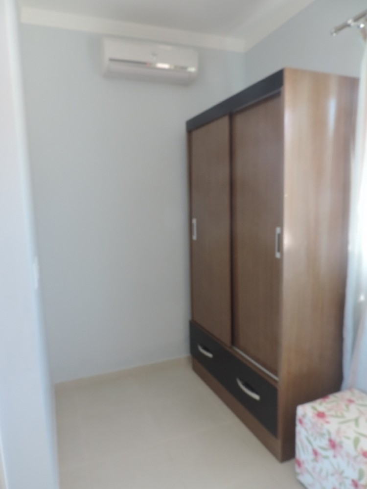 Sobrado Novo e bem localizado