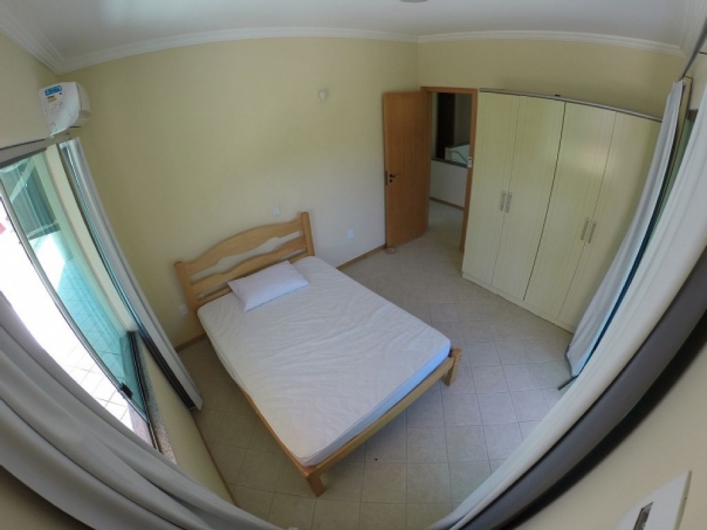 Linda casa em Mariscal!