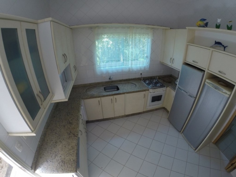 Linda casa em Mariscal!