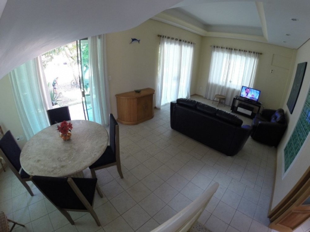 Linda casa em Mariscal!