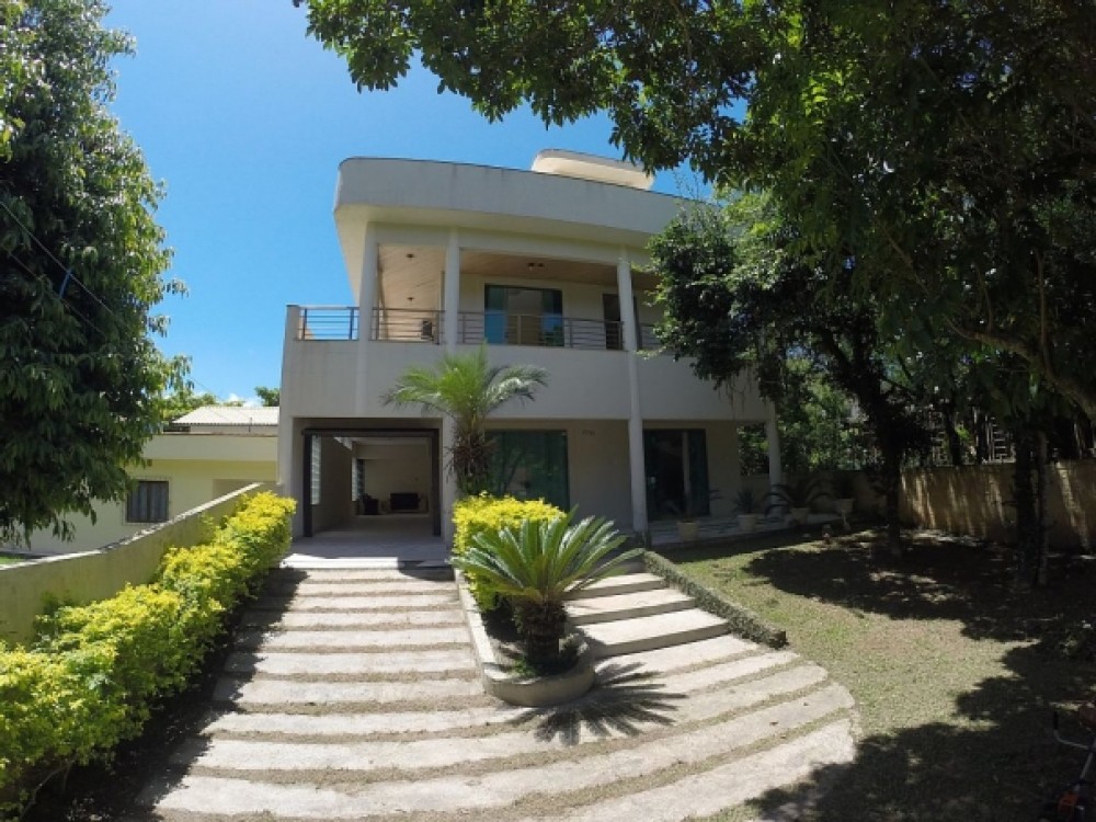 Linda casa em Mariscal!