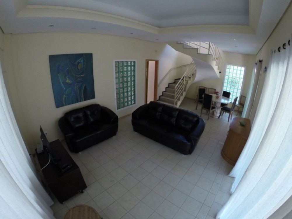 Linda casa em Mariscal!