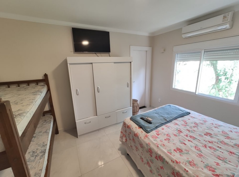 Linda casa com piscina em Mariscal