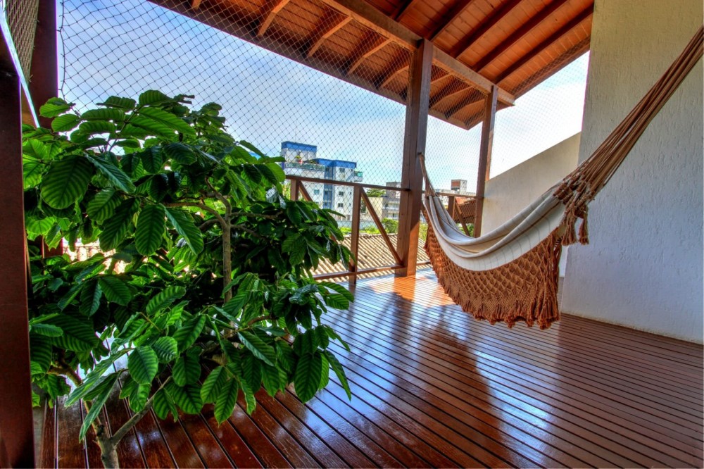 Casa linda de alto padro