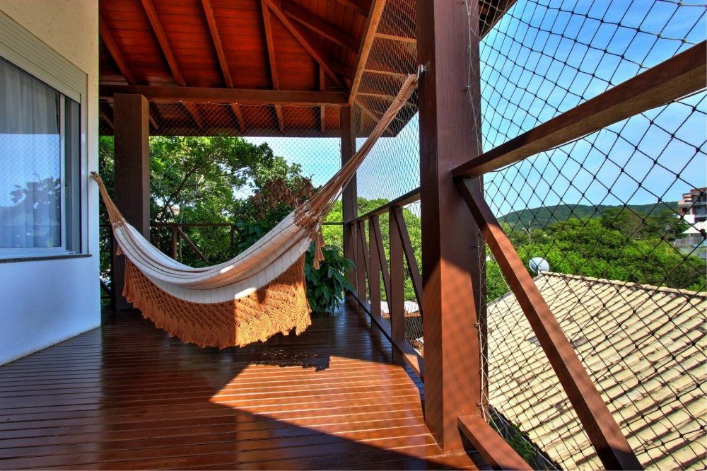 Casa linda de alto padro