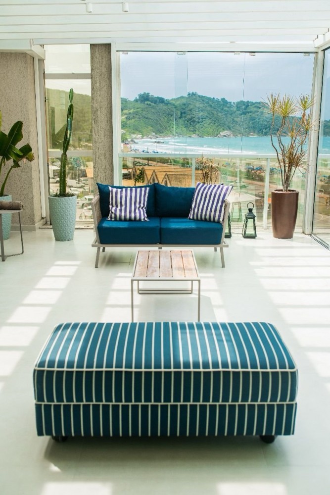 COBERTURA ALTSSIMO PADRO COM VISTA PARA O MAR