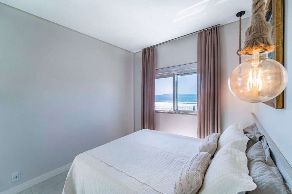 COBERTURA ALTSSIMO PADRO COM VISTA PARA O MAR