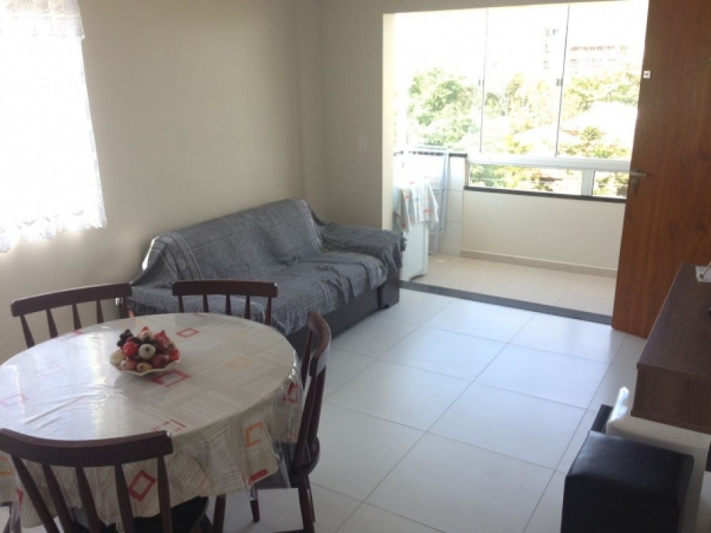 Apartamento novo em Mariscal