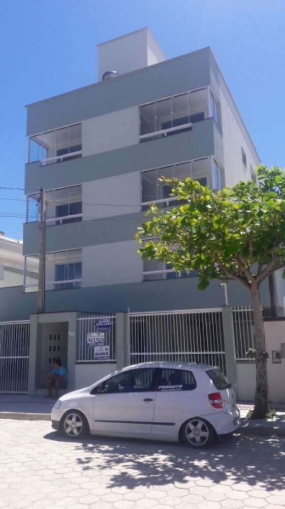 Apartamento novo em Mariscal