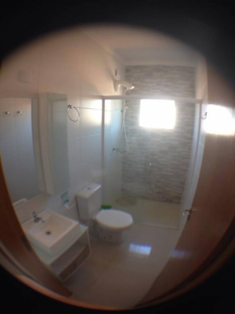 Sobrado com 3 dormitrios em Canto Grande