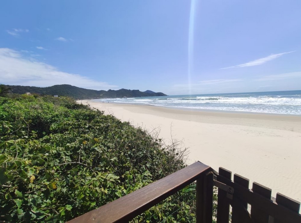 Linda casa beira mar em Mariscal