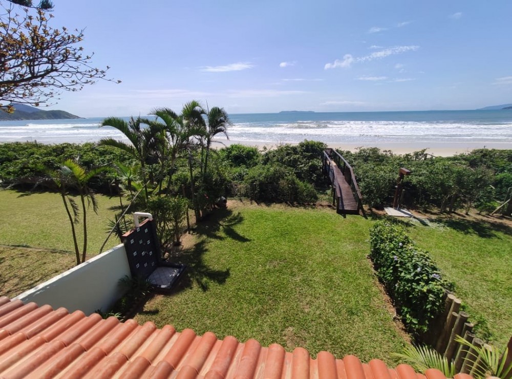 Linda casa beira mar em Mariscal