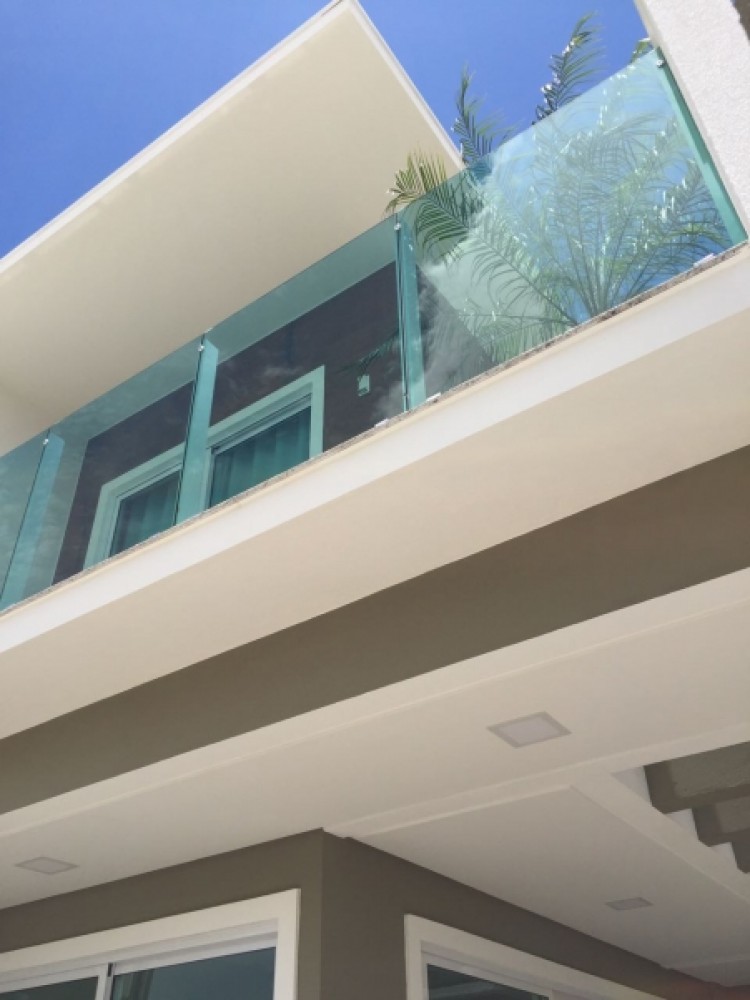 Sobrado novo alto padro