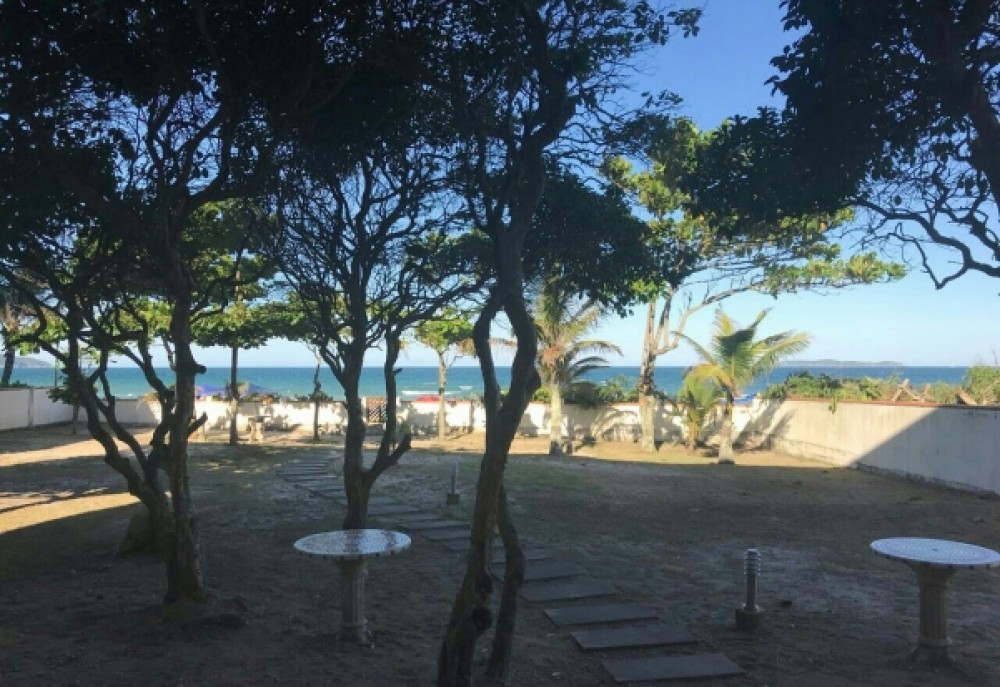 Linda casa beira-mar!